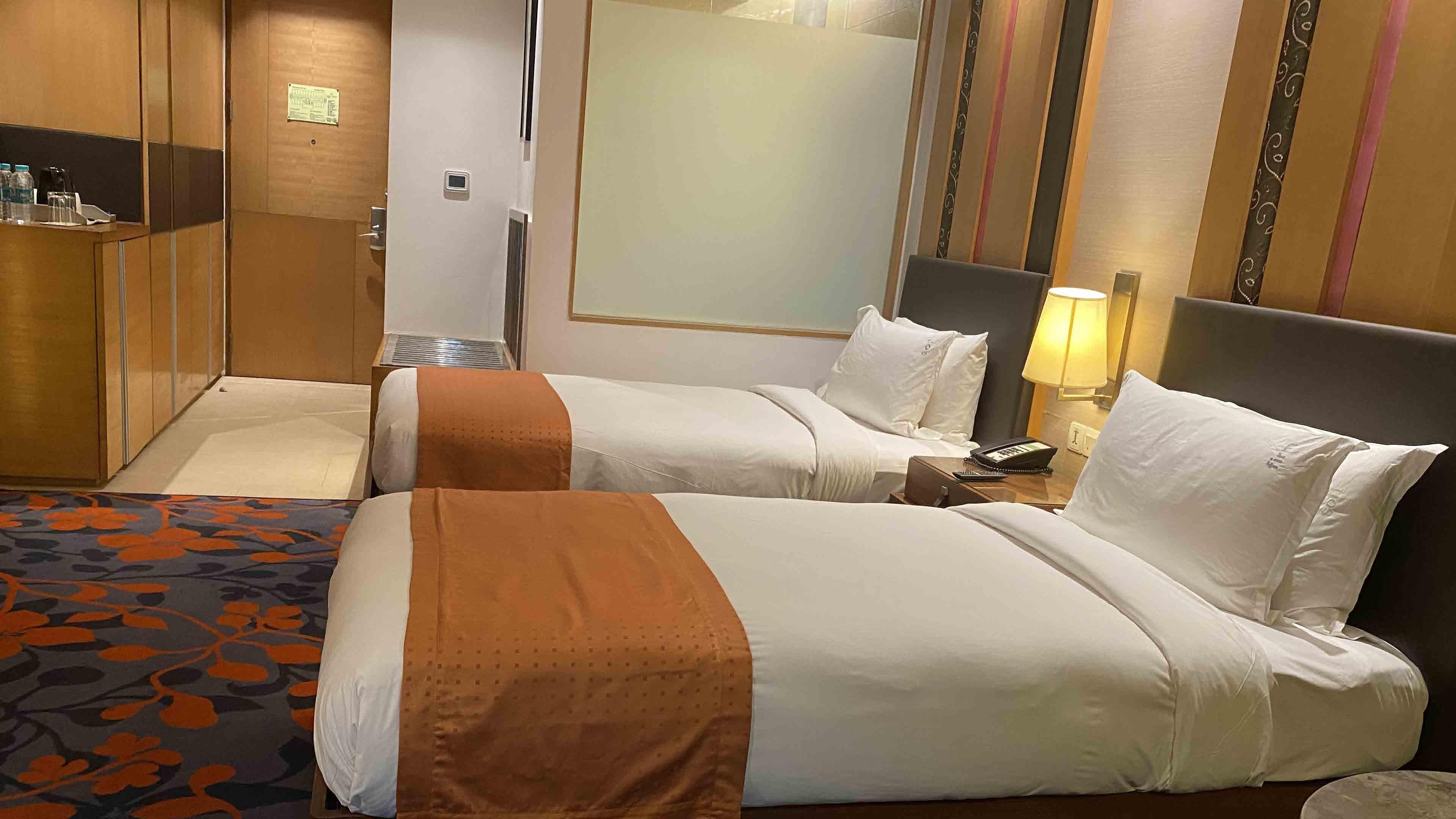 ฮอลิเดย์ อินน์ นิวเดลี มยูรวิหาร นอยดา ภายนอก รูปภาพ Deluxe room