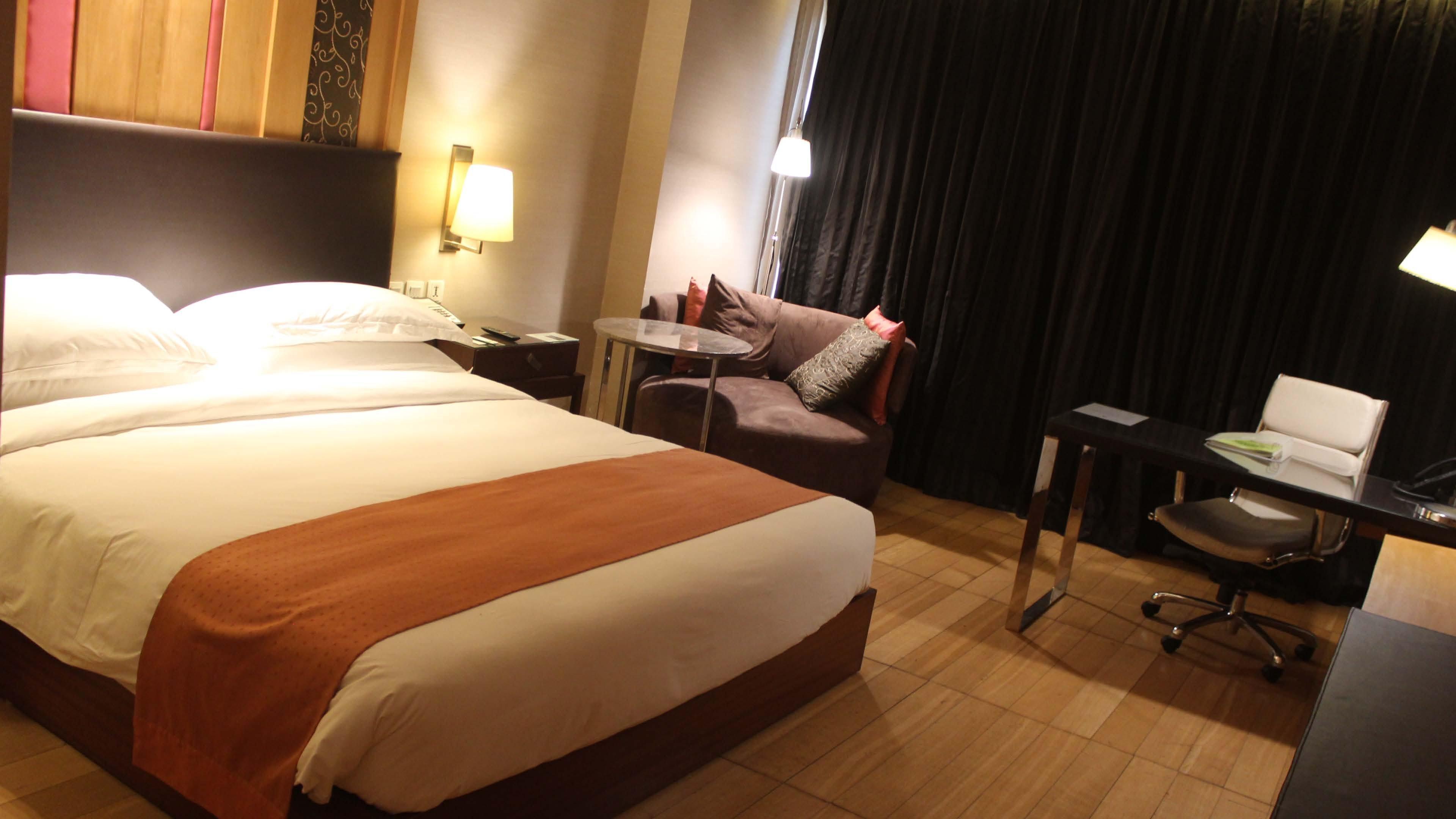 ฮอลิเดย์ อินน์ นิวเดลี มยูรวิหาร นอยดา ภายนอก รูปภาพ A room at the hotel