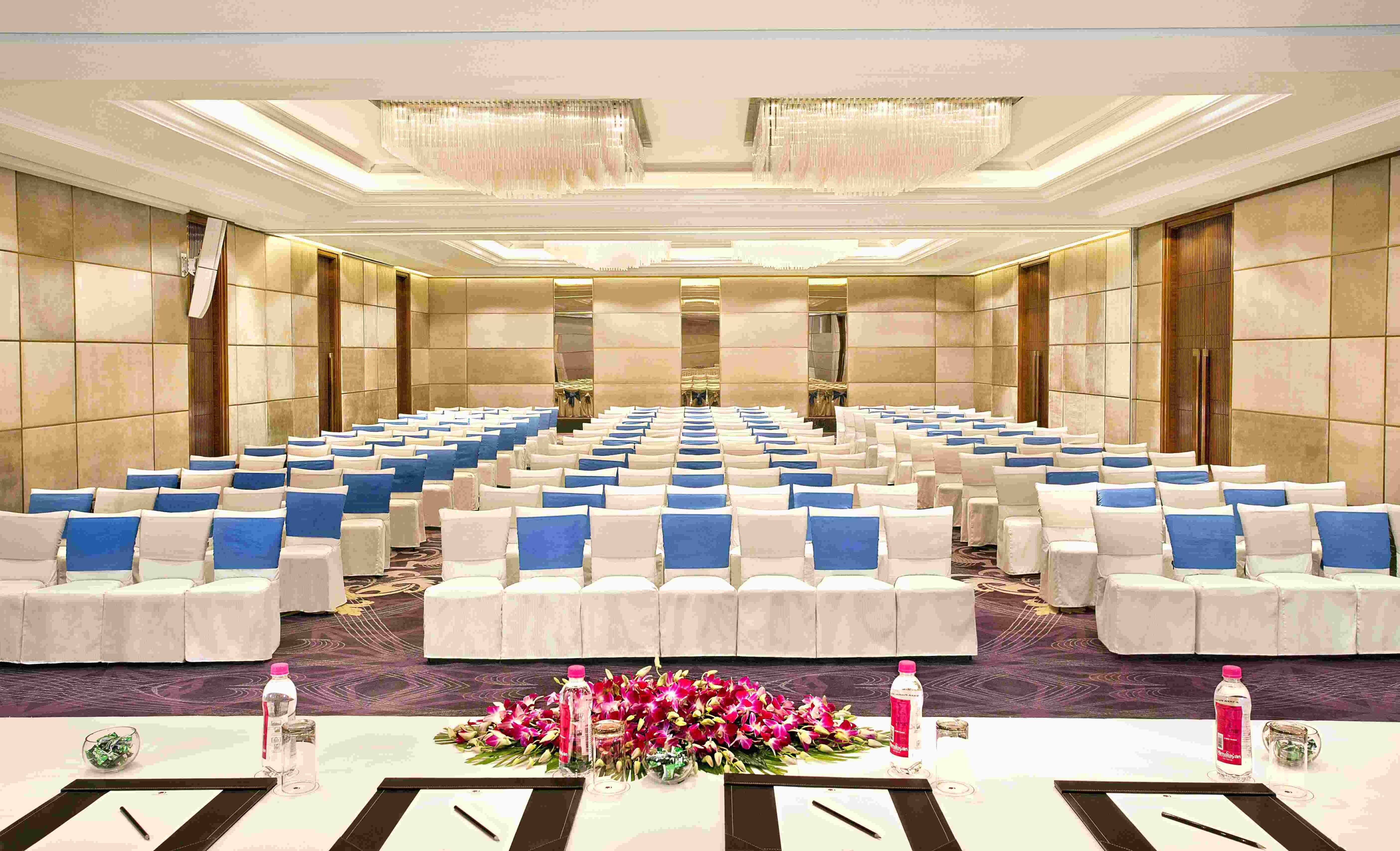 ฮอลิเดย์ อินน์ นิวเดลี มยูรวิหาร นอยดา ภายนอก รูปภาพ The Grand Ballroom