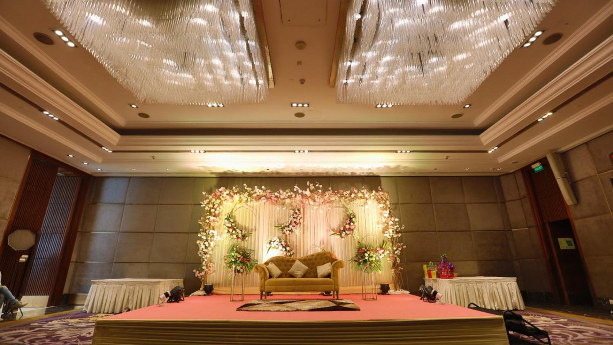 ฮอลิเดย์ อินน์ นิวเดลี มยูรวิหาร นอยดา ภายนอก รูปภาพ The Grand Ballroom